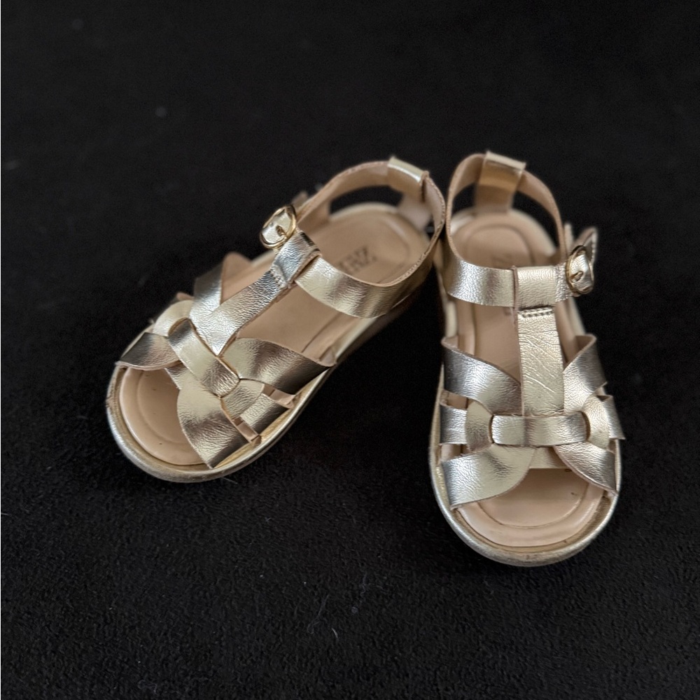 Zara Gold Gladiator Sandals for Versatile Wear